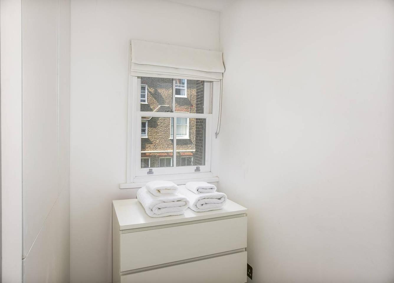 Guestready - West Kensington Home W/Balcony Londen Buitenkant foto